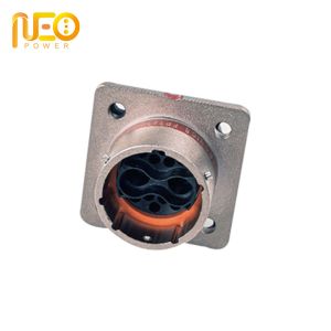 China 5000 Times 8 Pin Hybrid Socket Waterproof Motor Connector IP67 Touch Proof 8AWG wholesale