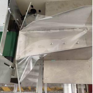 2.6KW Hardware Counting Packing Machine 350mm KN95 Mask