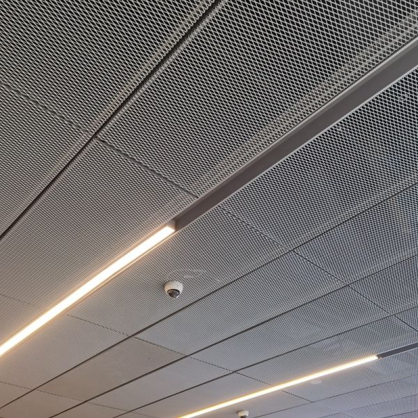 Metal Suspended Aluminum Expanded Mesh Ceiling Panel For Interior Decor
