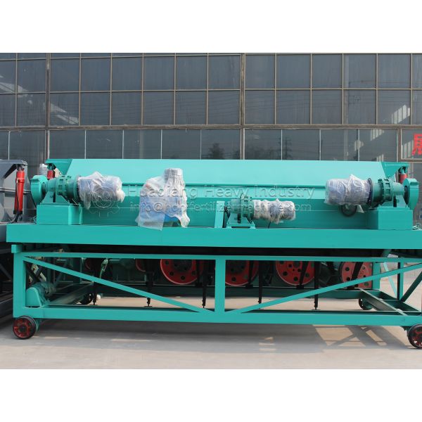 Groove Hydraulic Compost Turning Machine For Organic Fertilizer