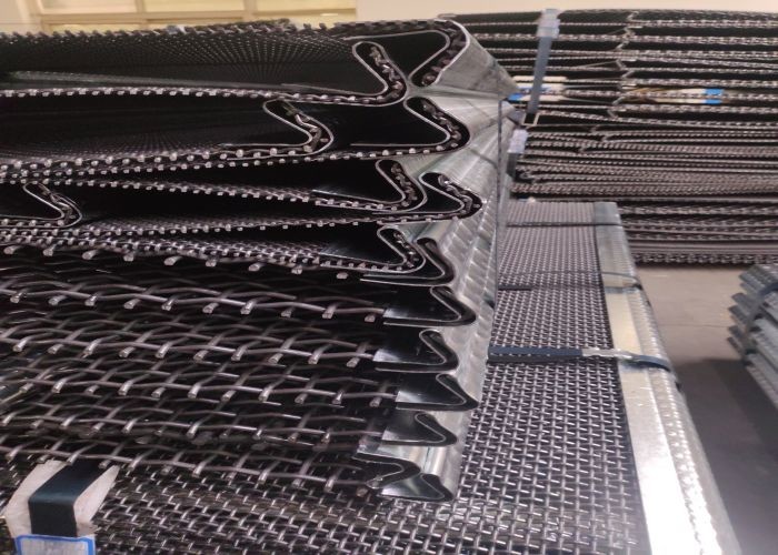 China Plain Weave Vibrating Screen Wire Mesh Wear Resistance Sturdy Construction wholesale