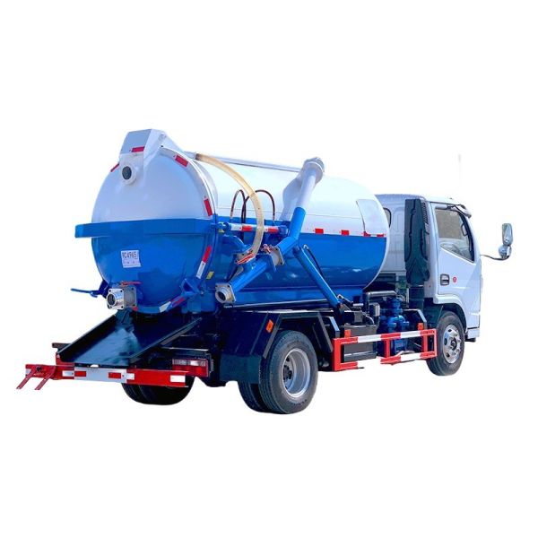 Quality Factory  DFAC Dongfeng Sewage Suction Tank Truck Small  Mini Vacuum Suction Septic Sewage Suction Truck for sale