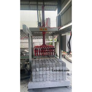 China Electric Palletizing Robot Arm Loading Unloading Industrial Assembly Robots wholesale