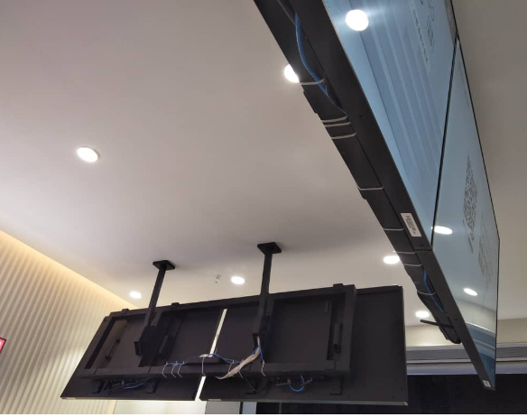 Wall Mount Ceiling Mount LCD Digital Menu Board For Restaurant