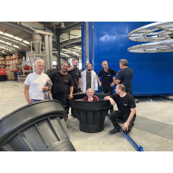 Multifunctional Automatic Rotomolding Machine For produce Hollow plastic products