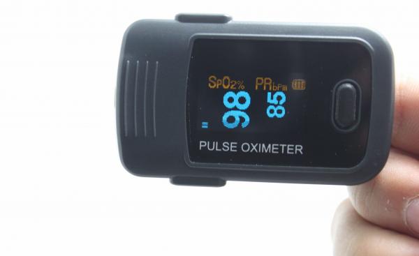 Quality High Accuracy Finger Pulse Oximeter Blood Pressure Monitor with OLED Display for sale