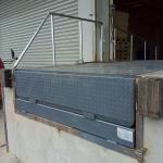 Stationary Or Fixed Warehouse Dock Levelers Loading And Unloading Electric Ramp