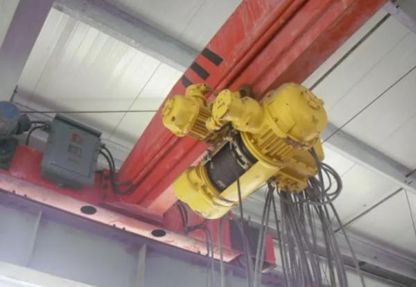 Quality QB Double Girder Overhead Cranes Explosion Proof With Heavy Hook for sale