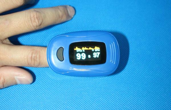 Quality Handheld Blue Fingertip Pulse Oximeter With Bluetooth Function for sale