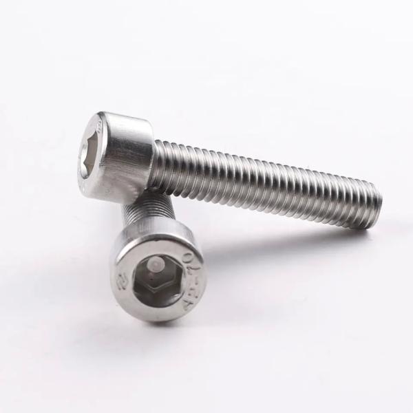 Thread Direction Right Hand Stainless Steel Bolts with Polish Finish and Thread Pitch 1