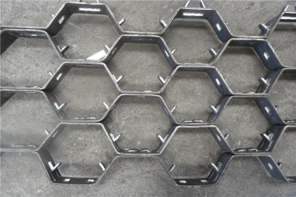 Quality Refractory Lining Metal Hex Mesh AISI304 Hexagonal Mesh Grid for sale
