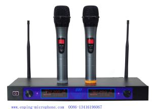 UM-1012 professional  double handheld VHF wireless microphone with screen  / micrófono / good quality