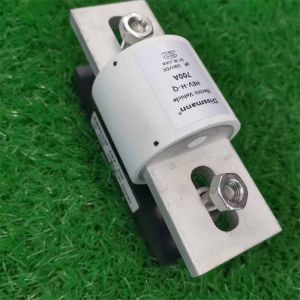 DC30ka Electric Vehicle Fuses High Breaking Capacity High Current 800amp