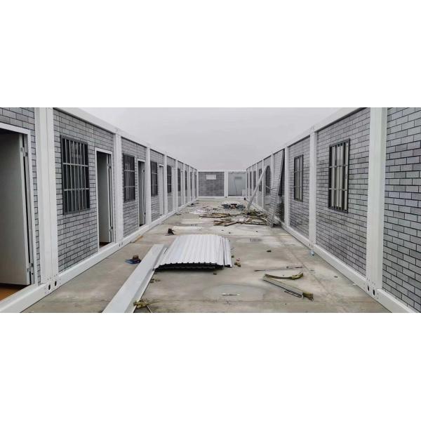 Modern Design 20ft Container Mobile House for Temporary Construction Site Migrant Workers' Living Quarters Solution