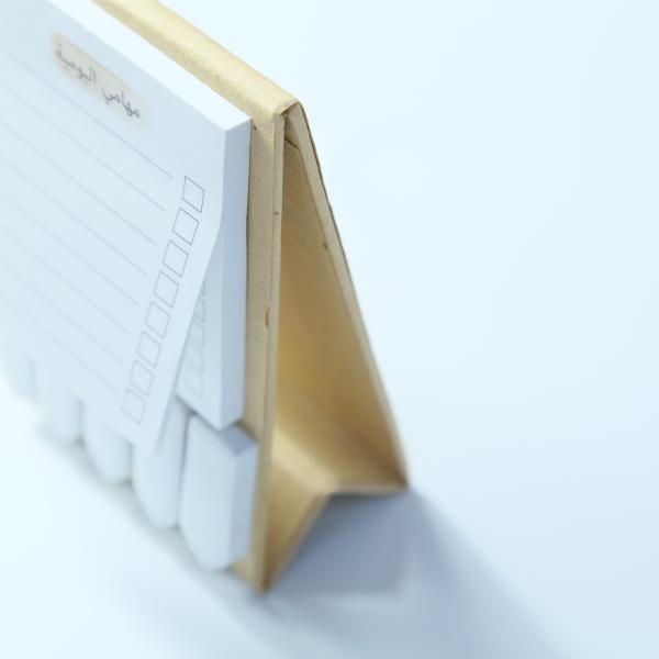 Quality Off Set Paper Personalised Desk Calendar Small 52 Sheets Glue Binding With 5 Stick Notes for sale
