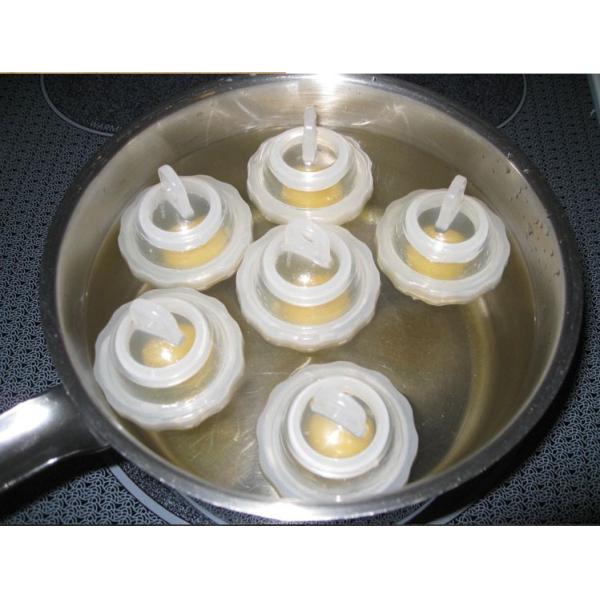 ECO Friendly PP Egg Yolk Separator Yellow 5 * 5cm Custom Size Weight