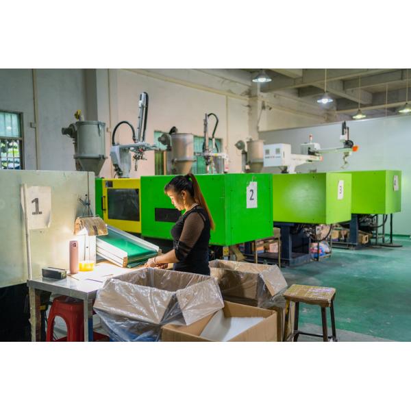 Customizable Magnetic Lens Ski Goggles Anti Impact Photochromic Ski Goggles