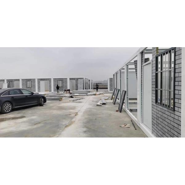 Modern Design 20ft Container Mobile House for Temporary Construction Site Migrant Workers' Living Quarters Solution