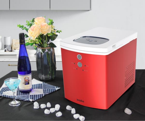 Quality Convenient Mini Ice Cube Maker Kitchen Bar Bullet Ice Cube Machine for sale