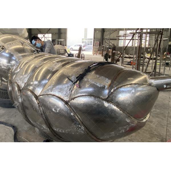 Outdoor Stainless Steel Bee Sculpture With Highly Mirror Polished Finish