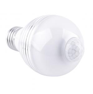 China 9W LED PIR Motion Sensor Light Bulb For Porch 1000ml Luminous Lux on sale