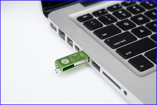 Tiny Swivel Thumb Drives 16GB 32GB with Free Key Chain and Free Logo Printing