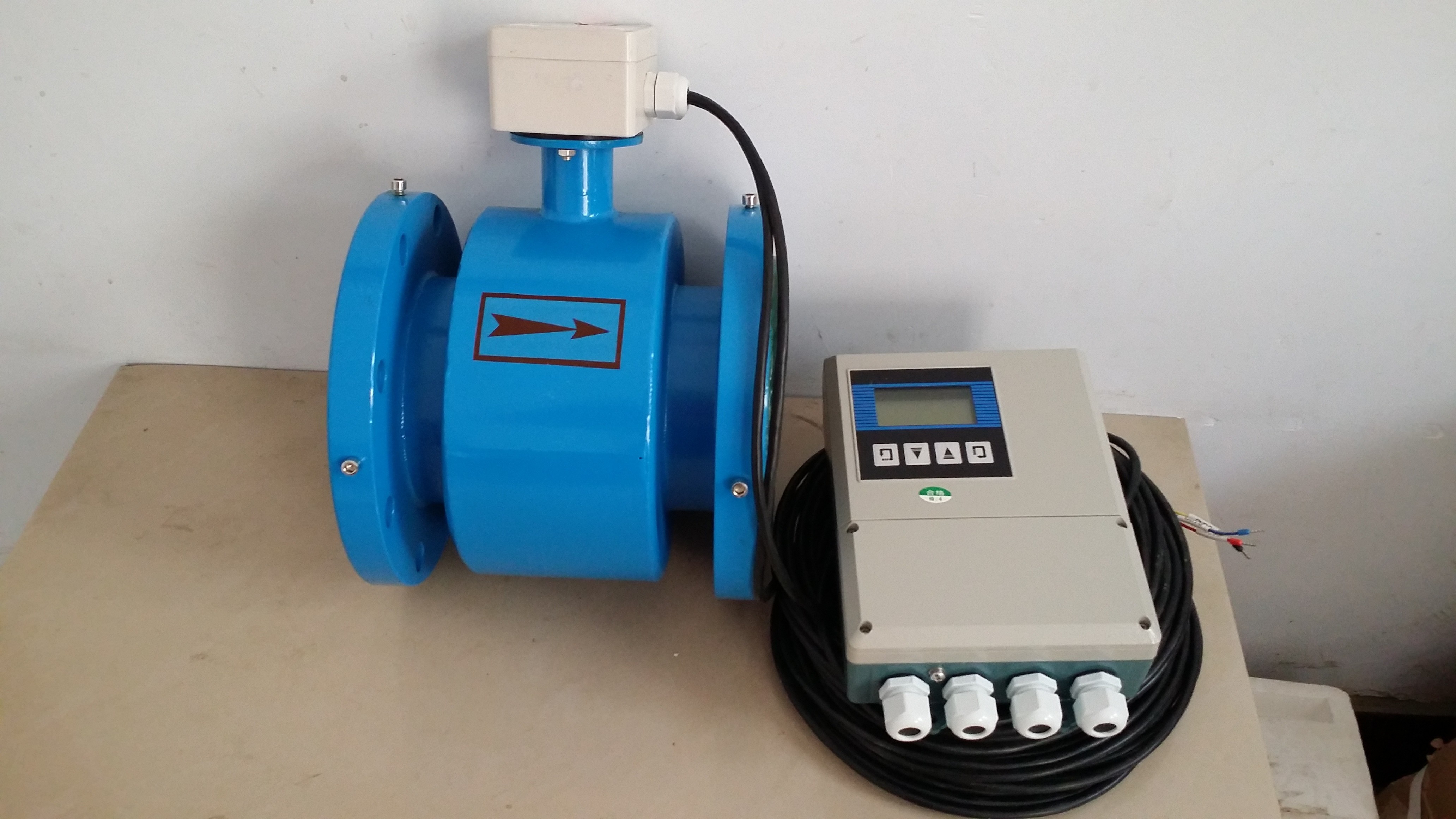Yunyi Remote LCD PTFE Electromagnetic Flow Meter Food Grade Magnetic Flowmeter
