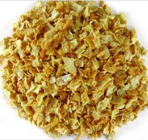 China Dehydrated Yellow Onion Flakes, dried onion flakes wholesale