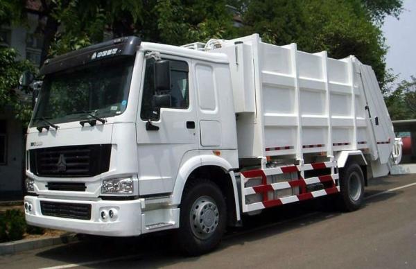 Quality White Color 12m3 Garbage Compactor Truck SINOTRUK HOWO 4x2 6000L Volume for sale