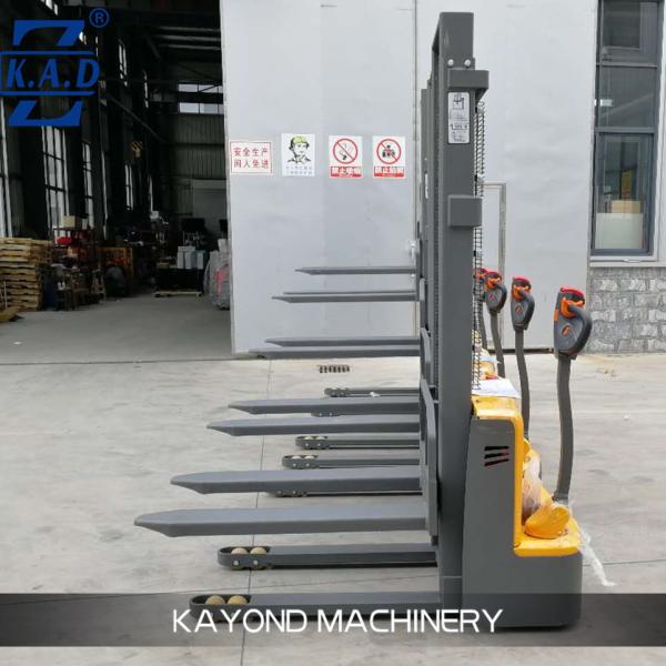Walk Behind Lifting 1.6m 1 Ton Electric Straddle Pallet Stacker For Warehouses