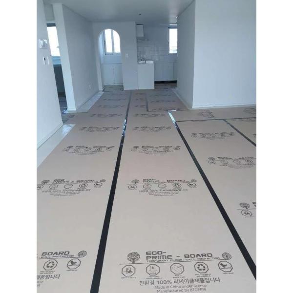 Waterproof Floor Protection Paper Roll Heavy Duty Construction Pad 23X23X82 Cm