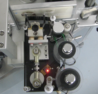 380v YM510 Sauce / Medicine Bottle Labeling Machine Full Automatic