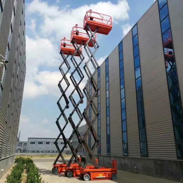 Hydraulic Mobile Self Propelled Elevating Work Platforms With 90 Degree Turnable Wheels