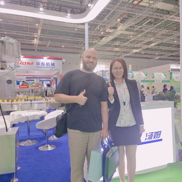 SS304 Chemical Packaging Machine Automatic Cold Glue Labeling Machine