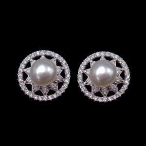 China Fashion Silver Freshwater Pearl Jewelry / Stud Earrings Set For Women Wedding on sale