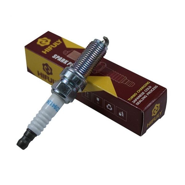 Car Spark Plug ILKAR7L11 94124 Iridium platinum Spark Plug PE5R18110 Suitable for Mazda