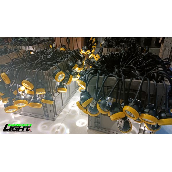 New Rechargeable Miners Cap Lamp with Cable Strobe Light Kl5m Safety Mining Helmet Light
