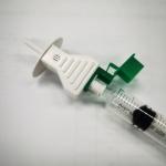Extractor Or Injection Spikes For Liquid Transfer With Bacterial Filter And Cap