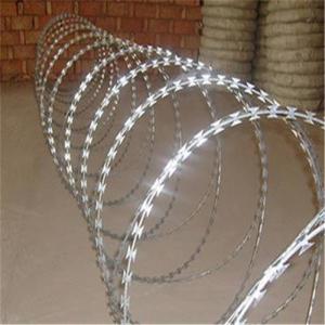 China 10kg Stainless Steel Concertina Wire Mesh Security Mesh Barbed Wire Fencing wholesale