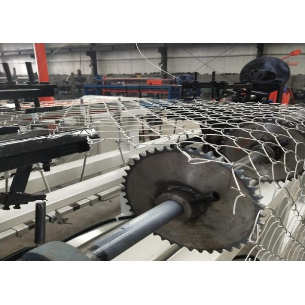 25-100mm Chain Link Wire Mesh / 25m Diamond Chain Link Fence For Garden