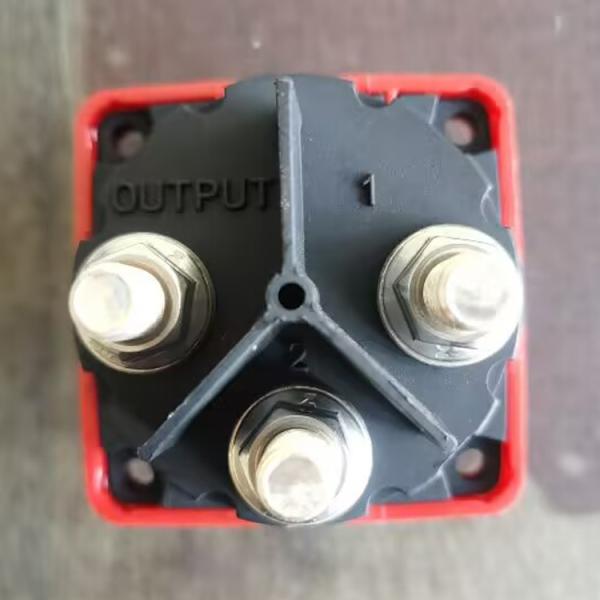 6007 Red Mini Selector Battery Isolator Switch with Removable Knob