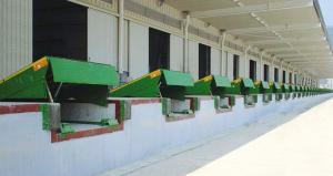 15 000 Lbs Electric Loading Dock Leveler With Safety Chains / On Site Installation Wholesale Cheap Dock Leveller 6ton