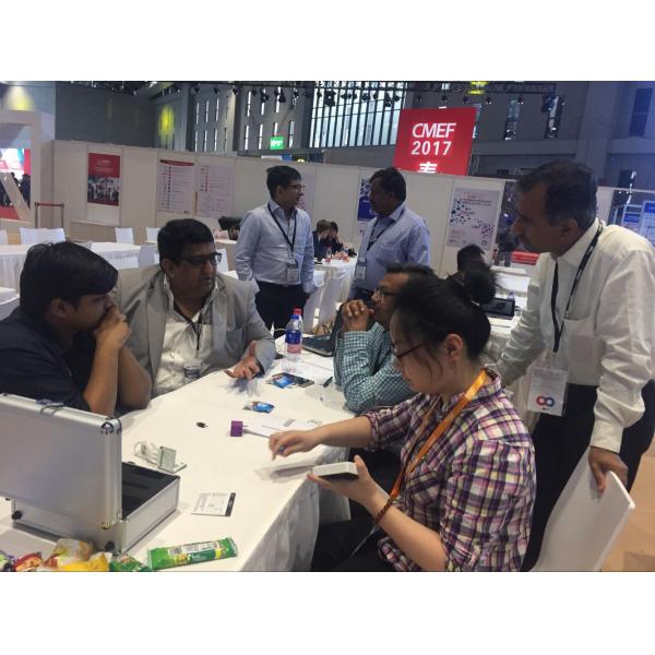 Palm Vein Scanner Vascular Injection Vein Illuminator Vein Imaging Device With Rechargeable Battery