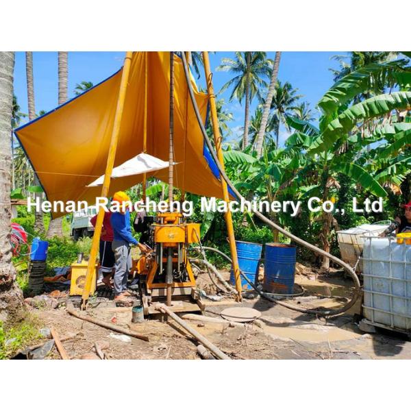 130m / 200m Depth Hydraulic Borehole Drilling Equipment With Mud Pump