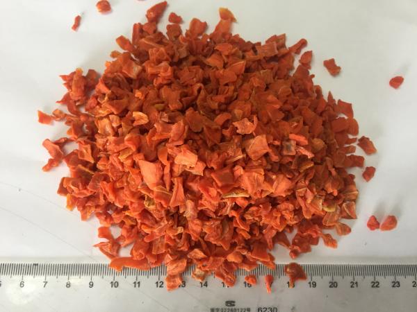 Quality HACCP FDA Orange Colour Dehydrated Carrot Chips Max 7% Moisture for sale