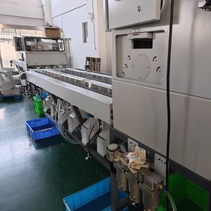 China KM-TECHNOLOGY medium resolution camera grain sorting machine with touch screen and optical sensor wholesale