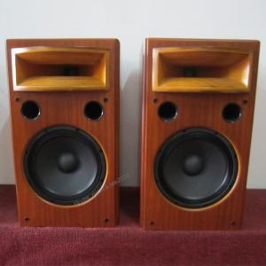 China Best Sound Quality Wooden Finished Bookself Audio Speaker With Cover For Cinema Room on sale
