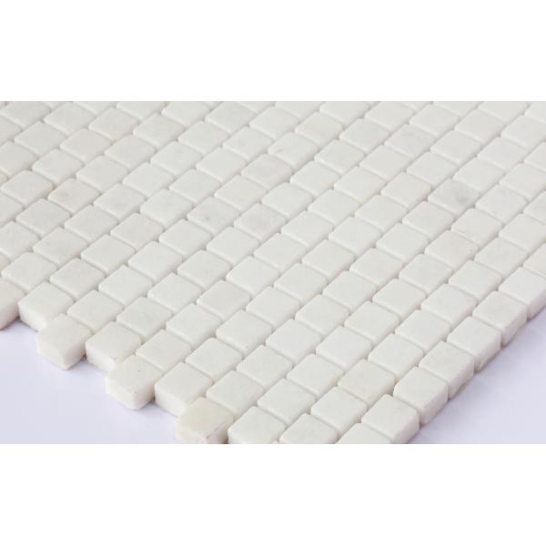 White Elegant 300x300mm Natural Stone Mosaic For Rebuilding and Living Room