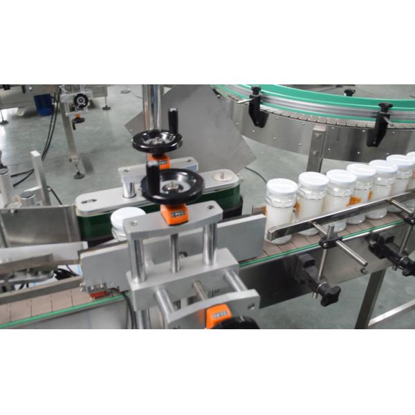 Automatic 4 Head Liquid Filling Machine for Packaging Edible Oil/Shampoo/Liquid/Detergent