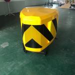 Tested Expressway Highway Crash Attenuator With Anti Collision Pads